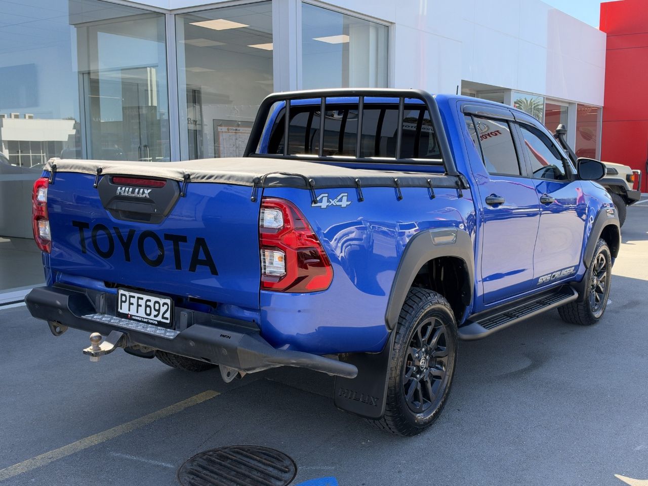Vehicle image 3