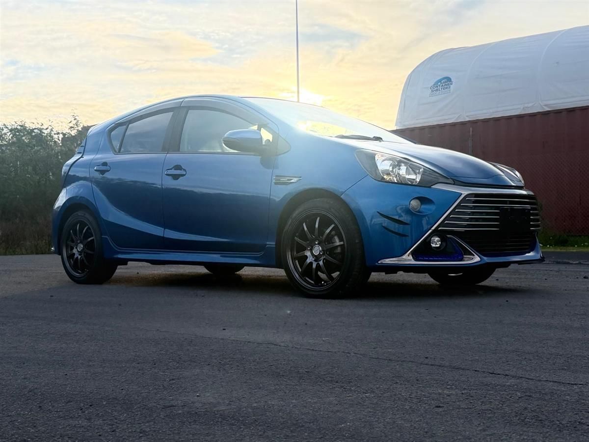 Vehicle image 2