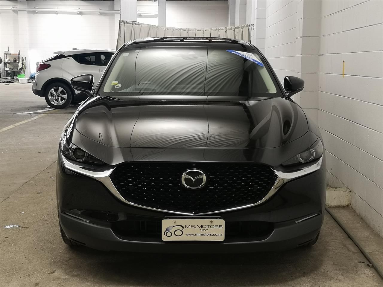 Vehicle image 4
