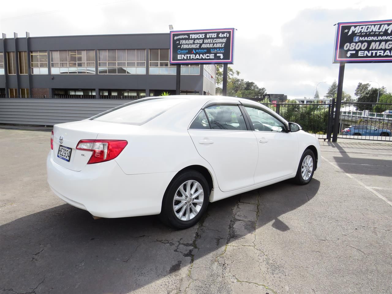 Vehicle image 4