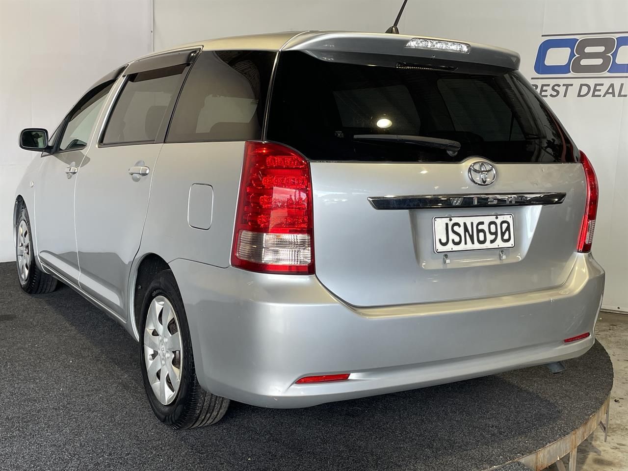 Vehicle image 4