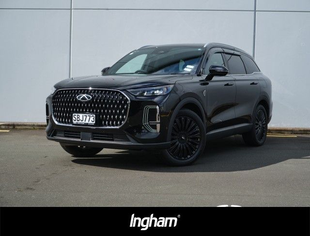 Vehicle image 4