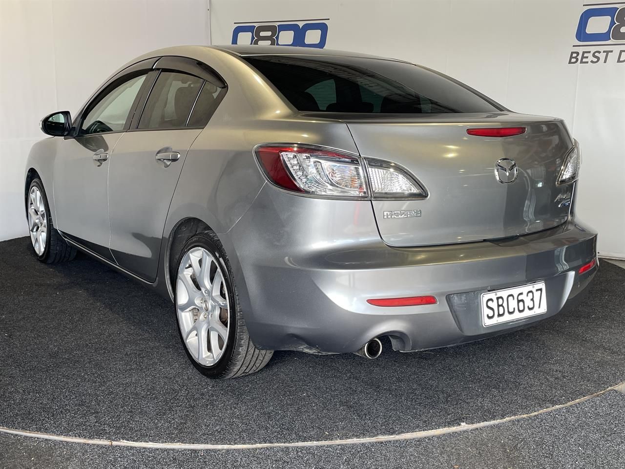 Vehicle image 4