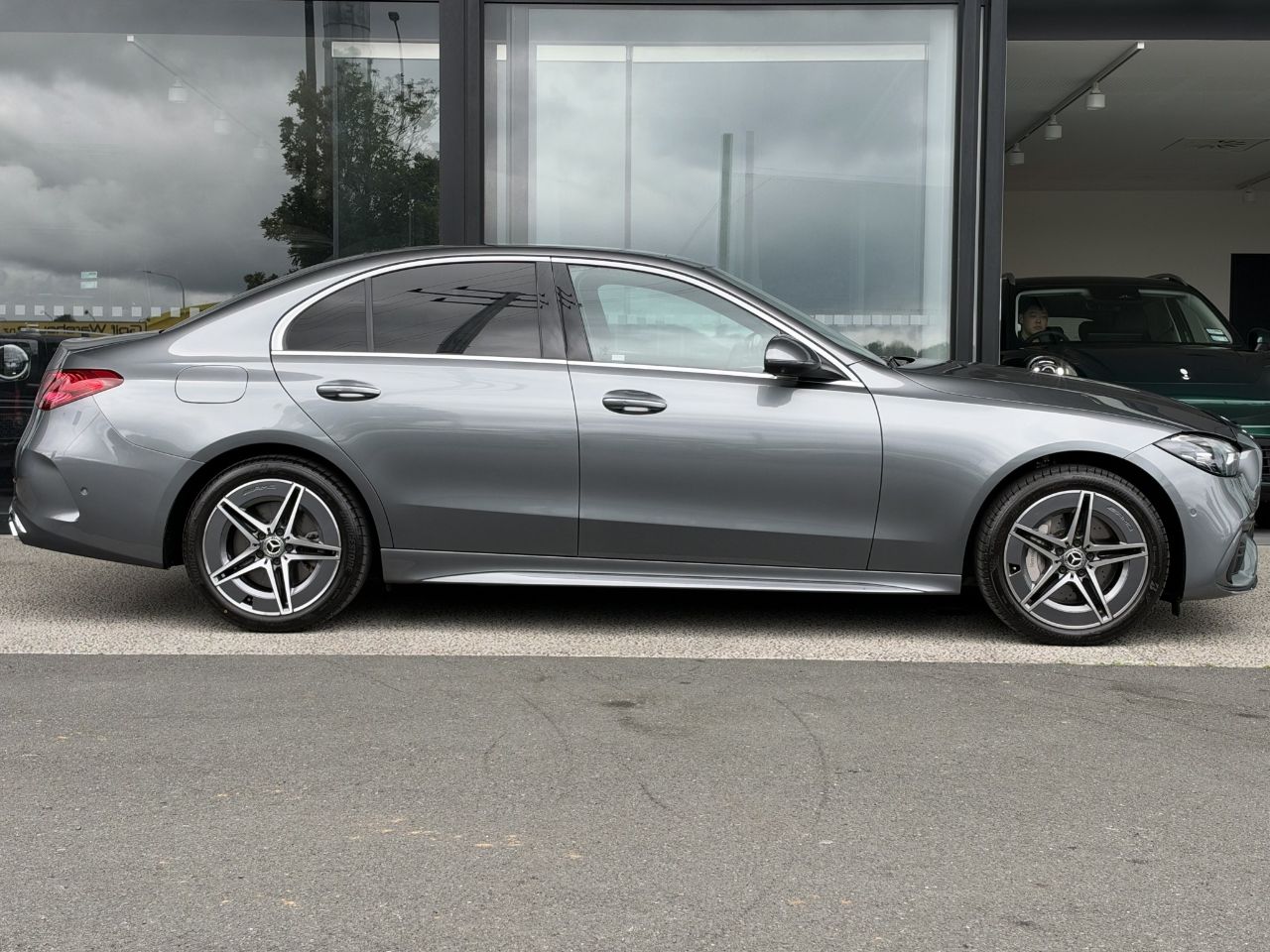 Vehicle image 3