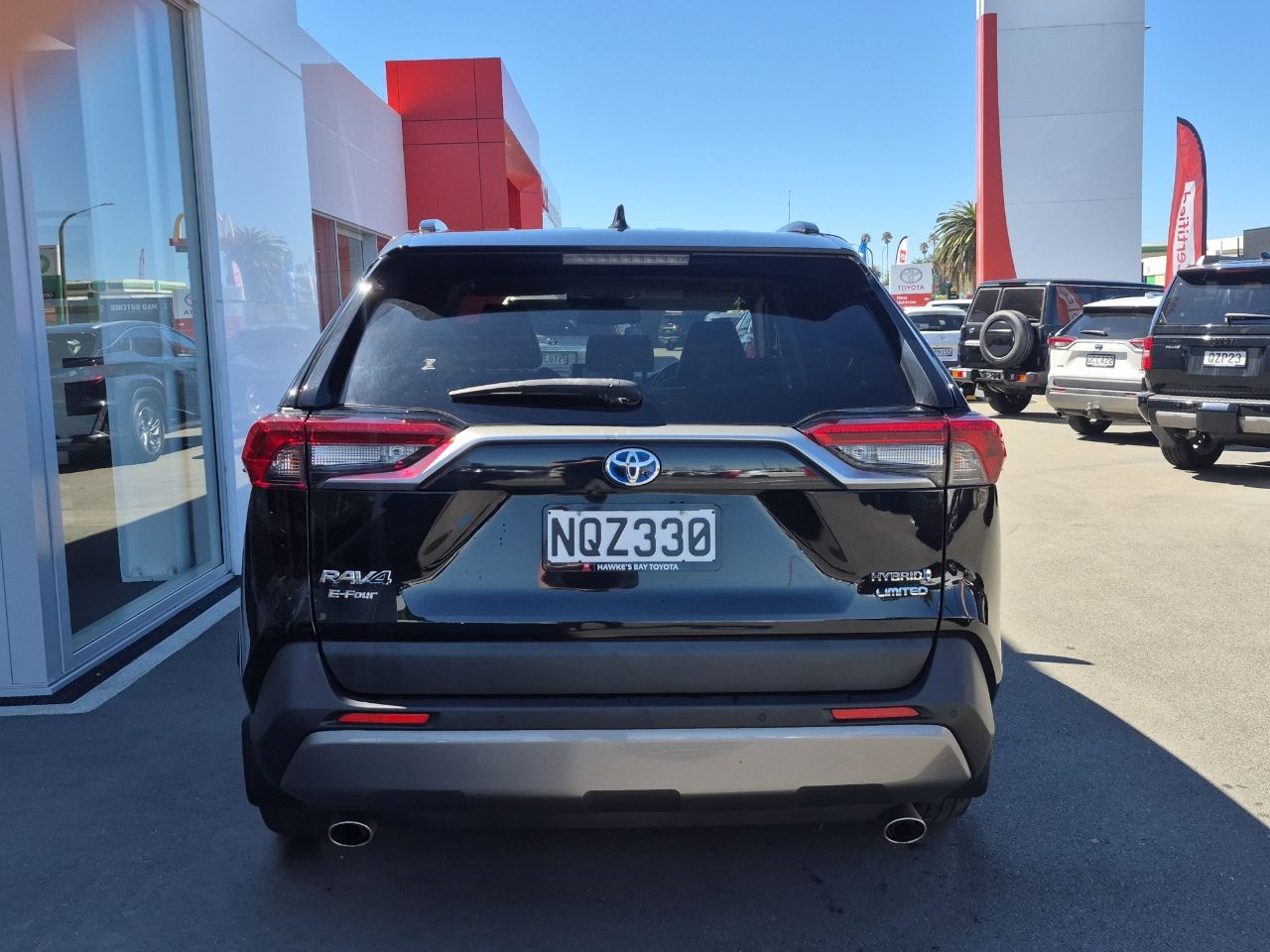 Vehicle image 4