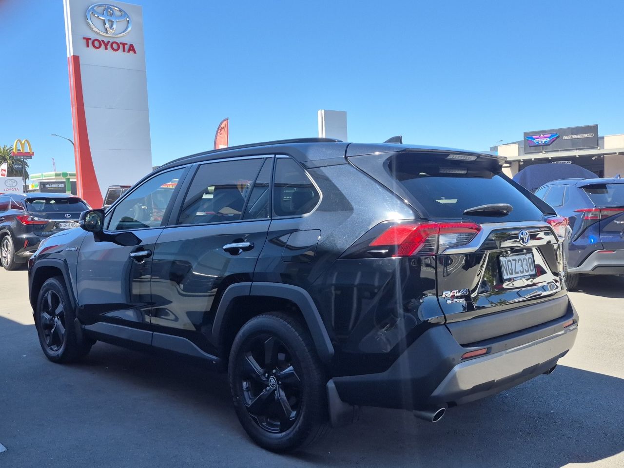 Vehicle image 5