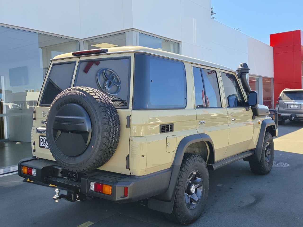 Vehicle image 3