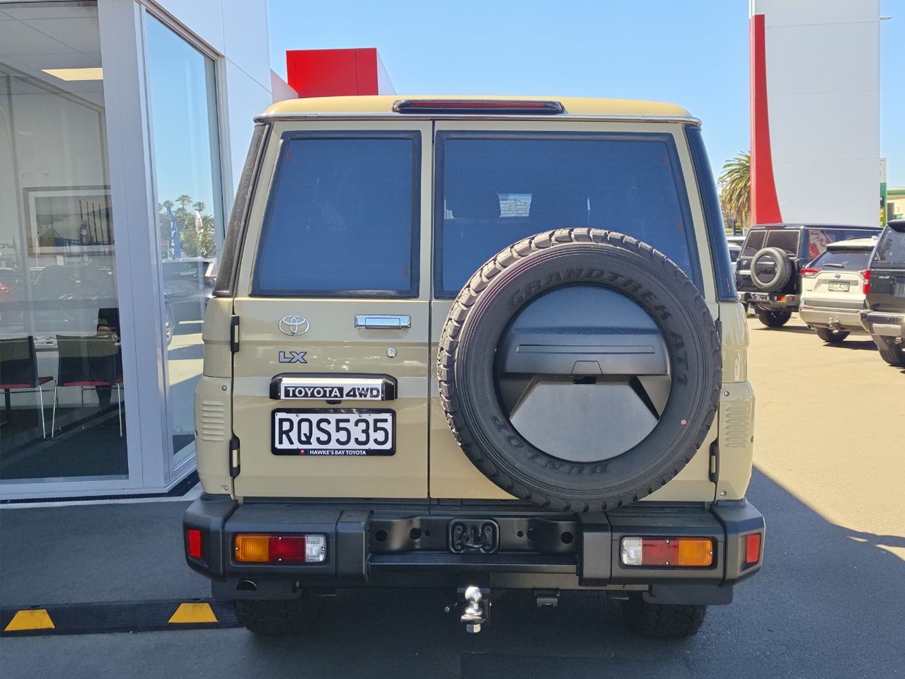 Vehicle image 4