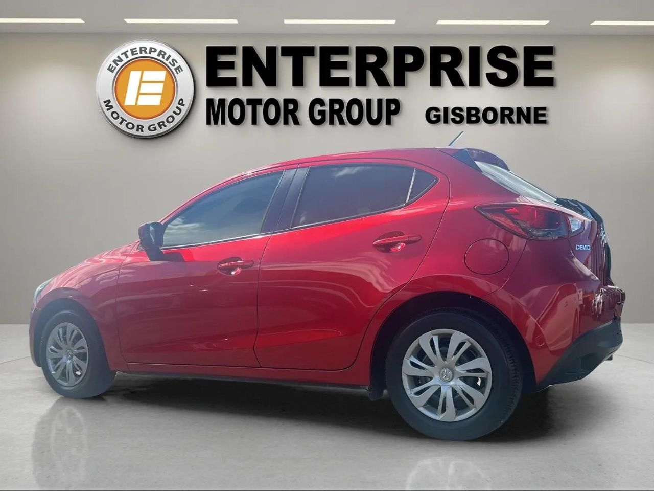 Vehicle image 5