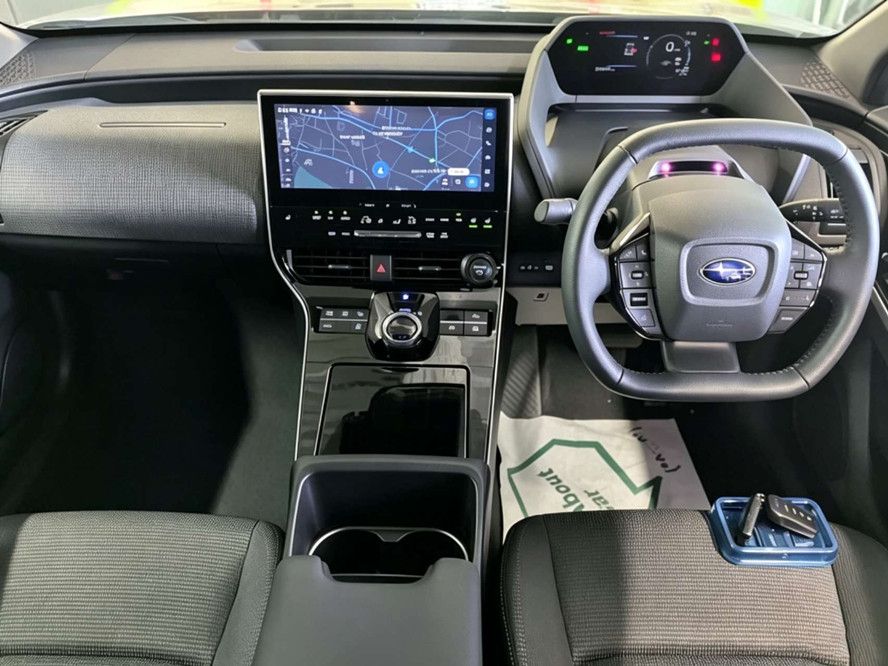 Vehicle image 3