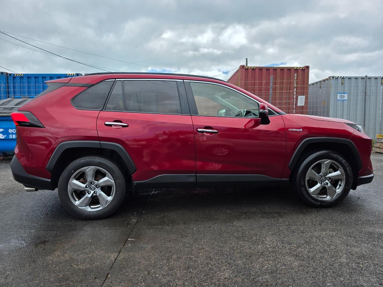 Vehicle image 4