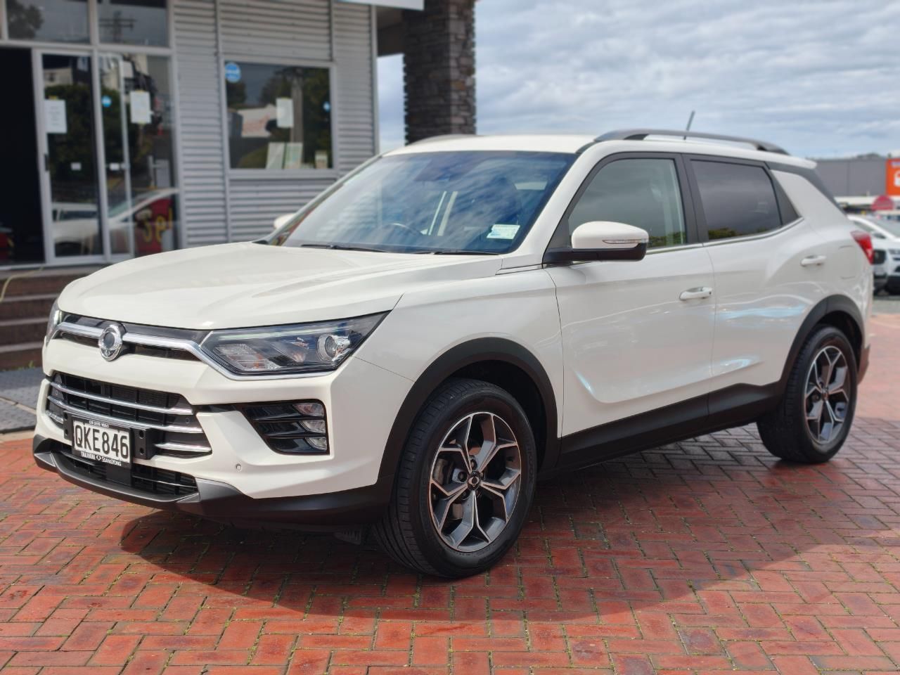 Vehicle image 3