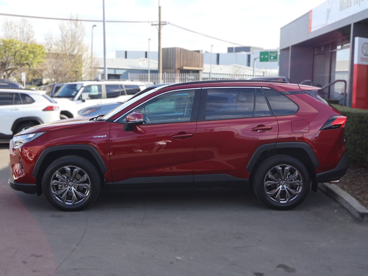 Vehicle image 4