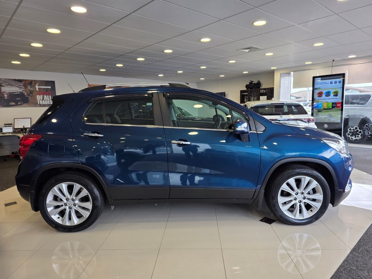 Vehicle image 3