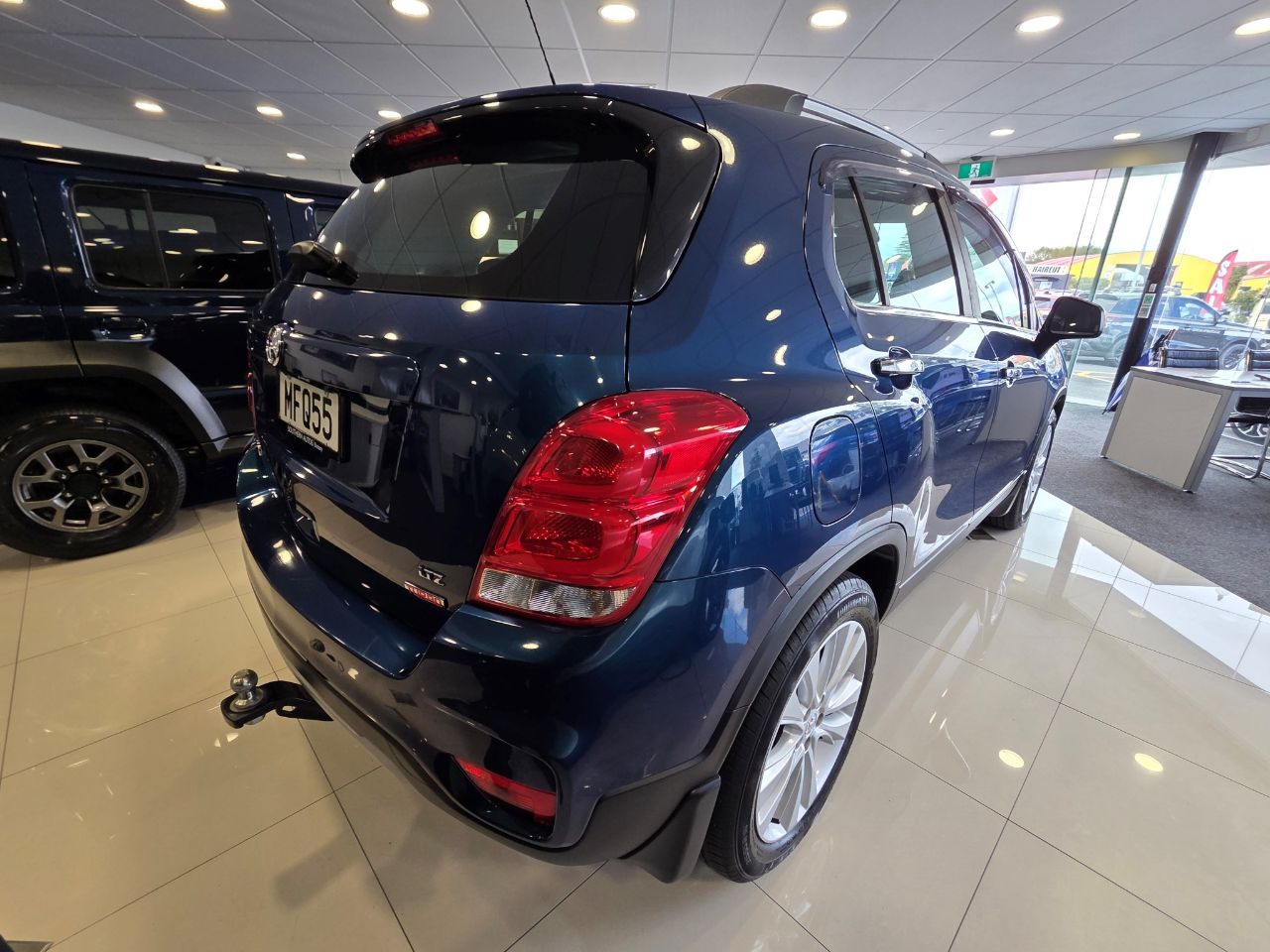 Vehicle image 4