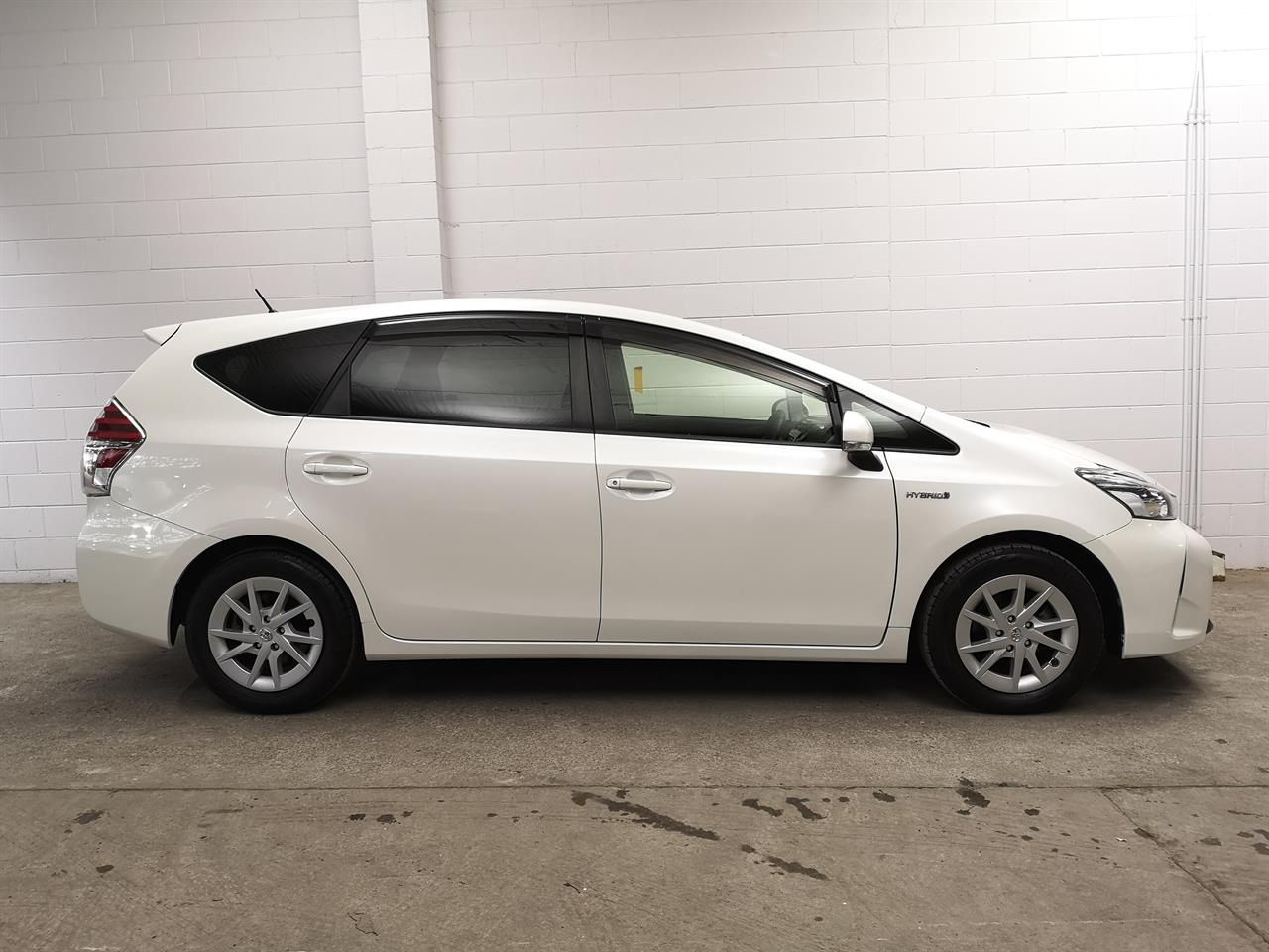 Vehicle image 3