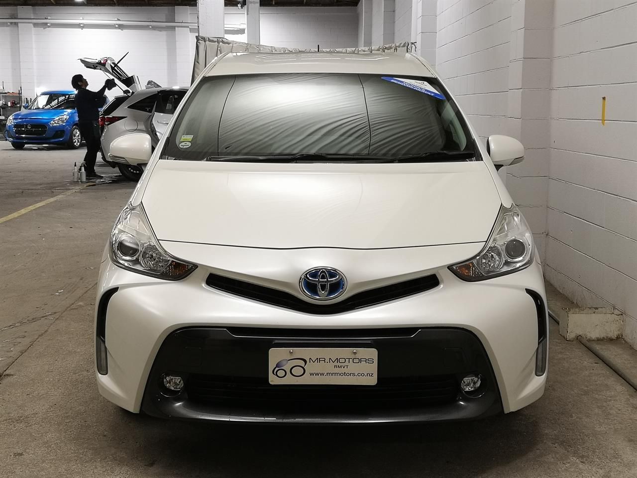 Vehicle image 4