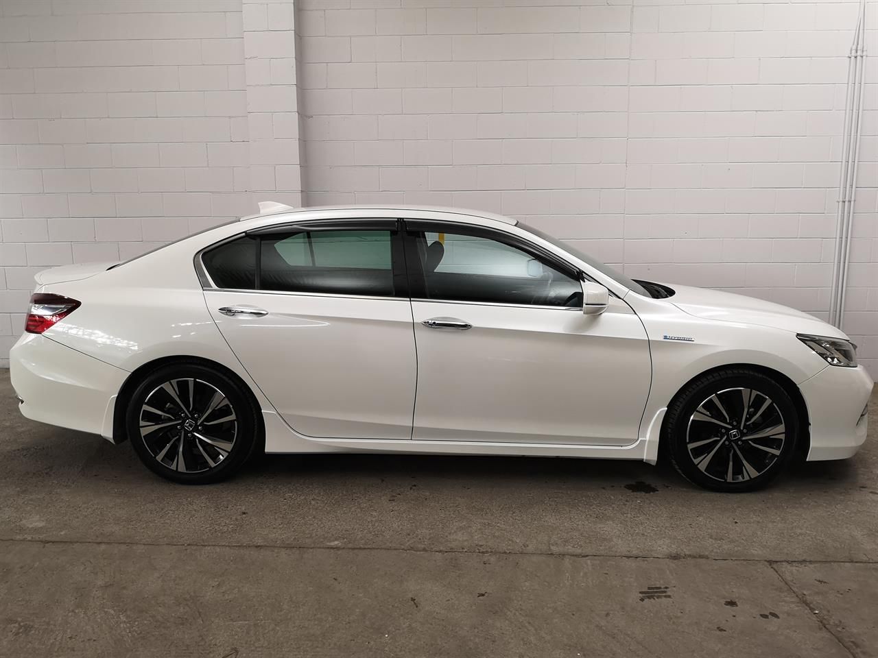 Vehicle image 3
