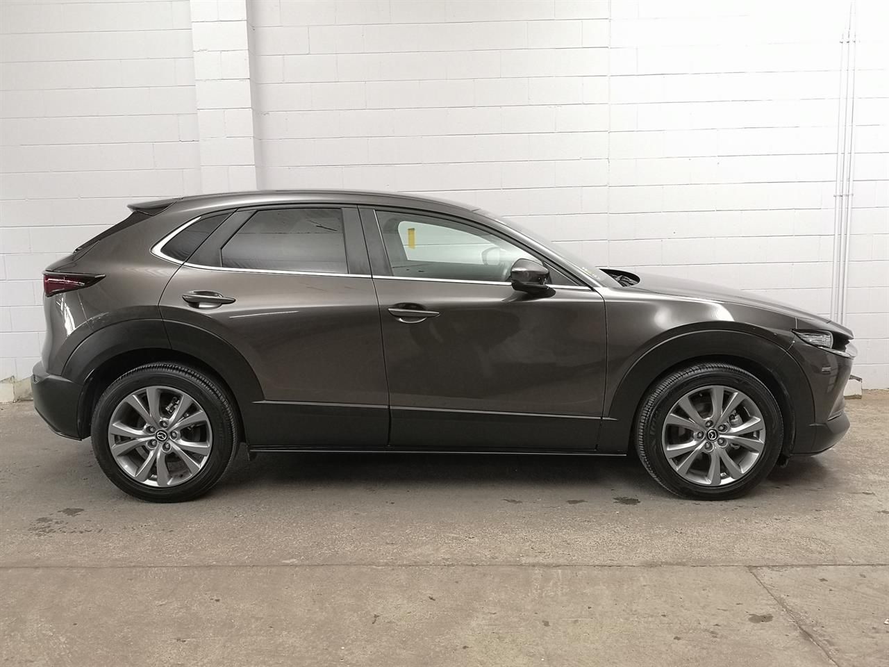 Vehicle image 3