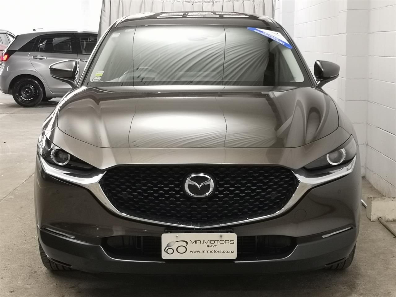 Vehicle image 4