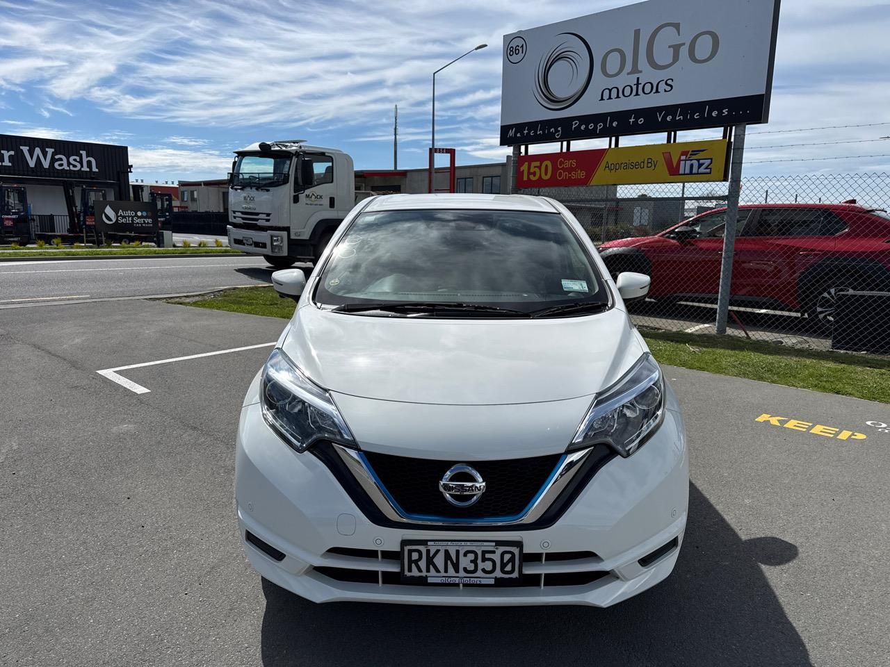 Vehicle image 3