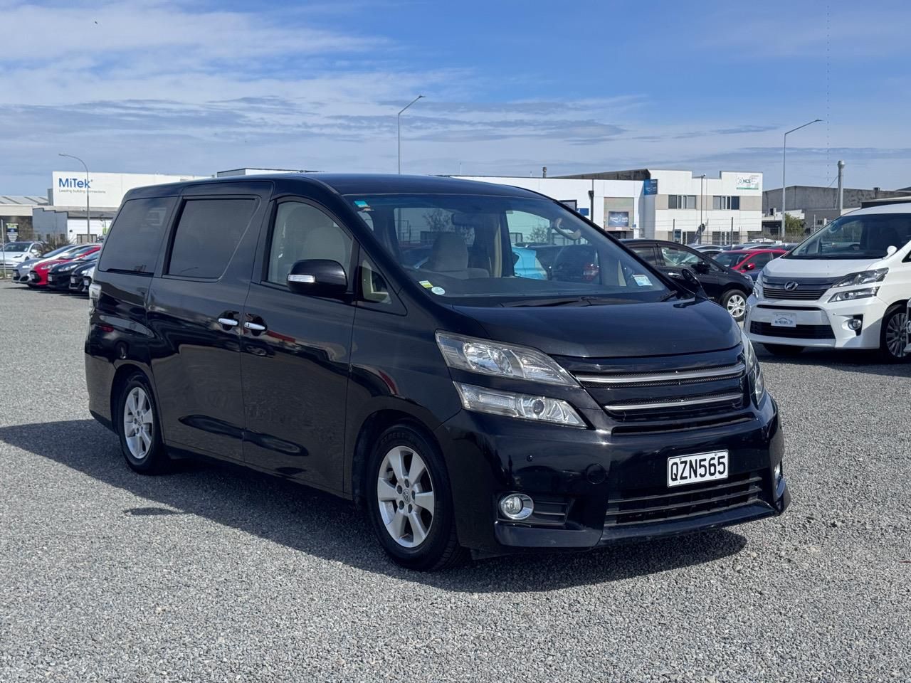 Vehicle image 3