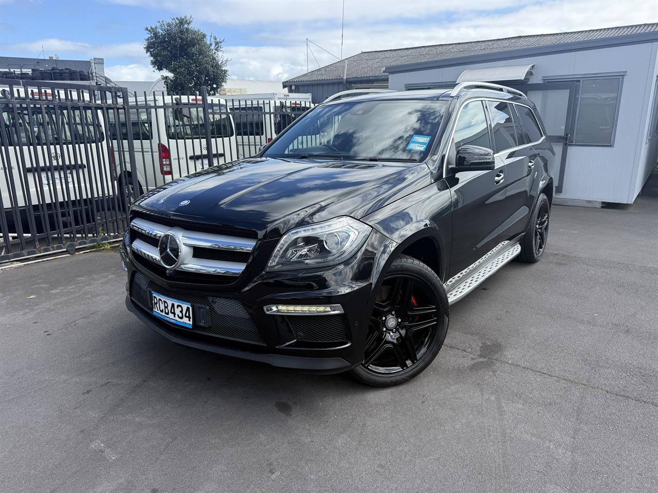 Vehicle image 2