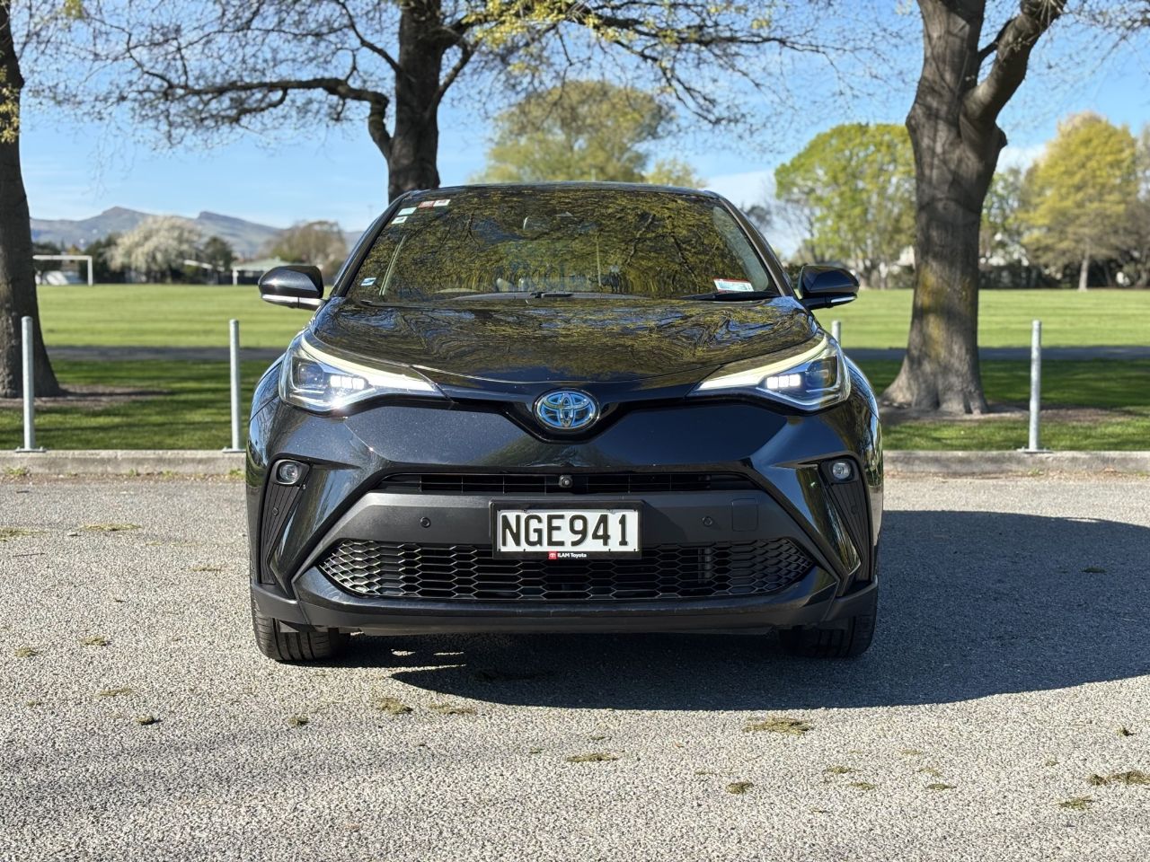 Vehicle image 3