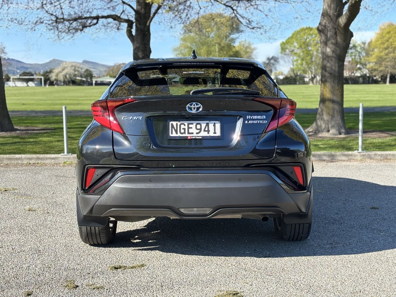 Vehicle image 5