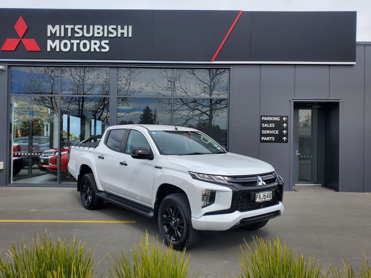 Vehicle image 1