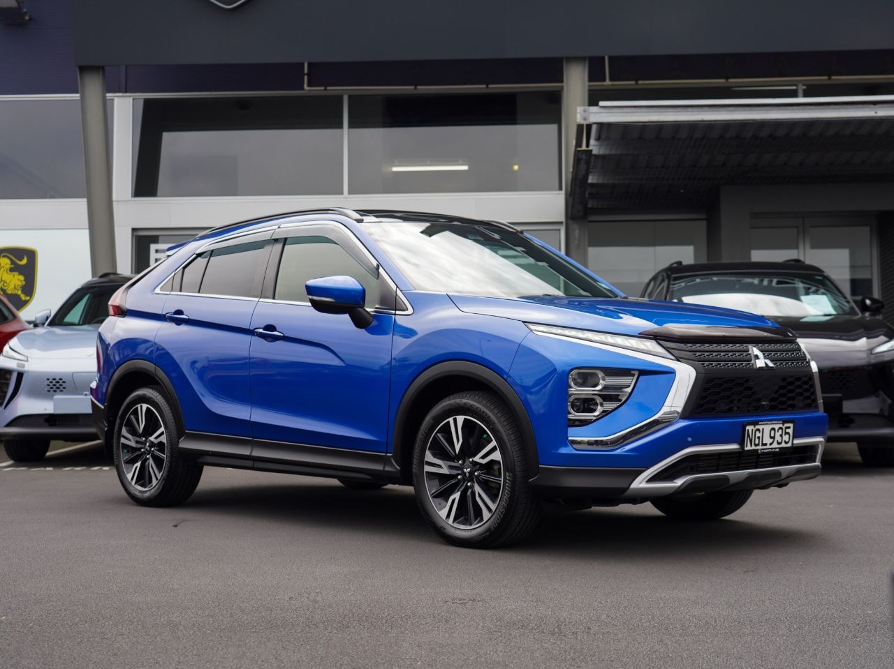 Vehicle image 2