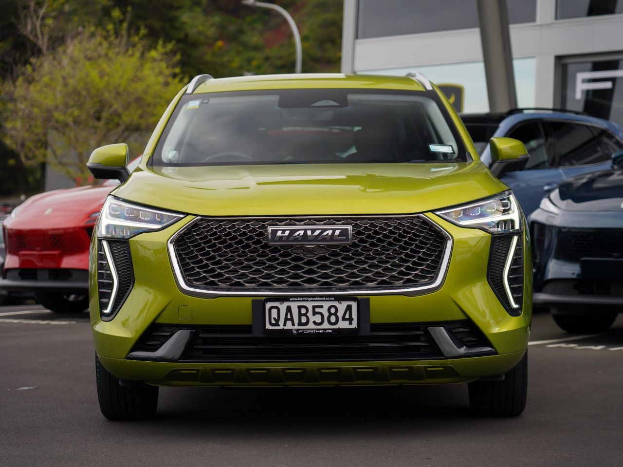 Vehicle image 4
