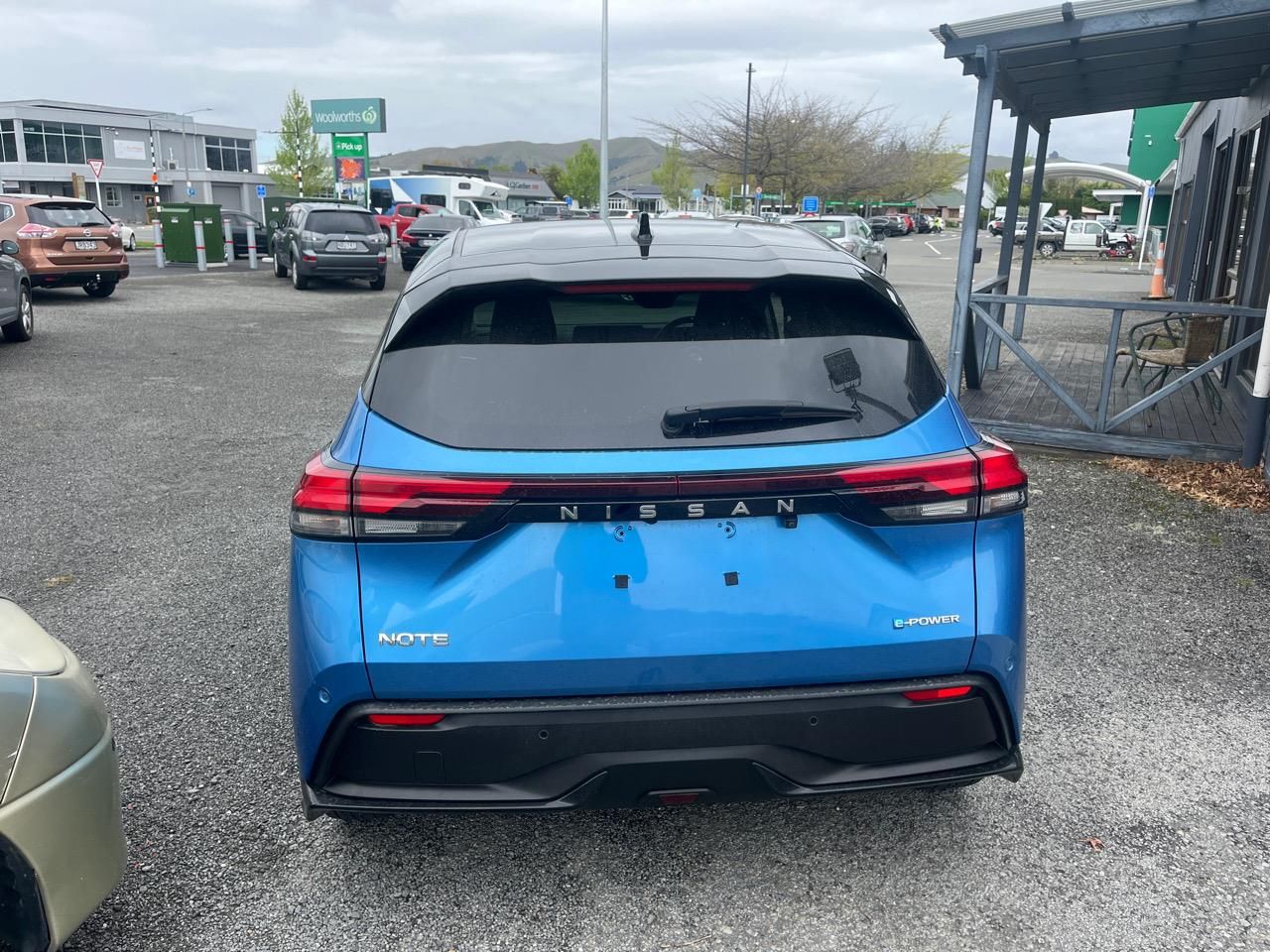 Vehicle image 3