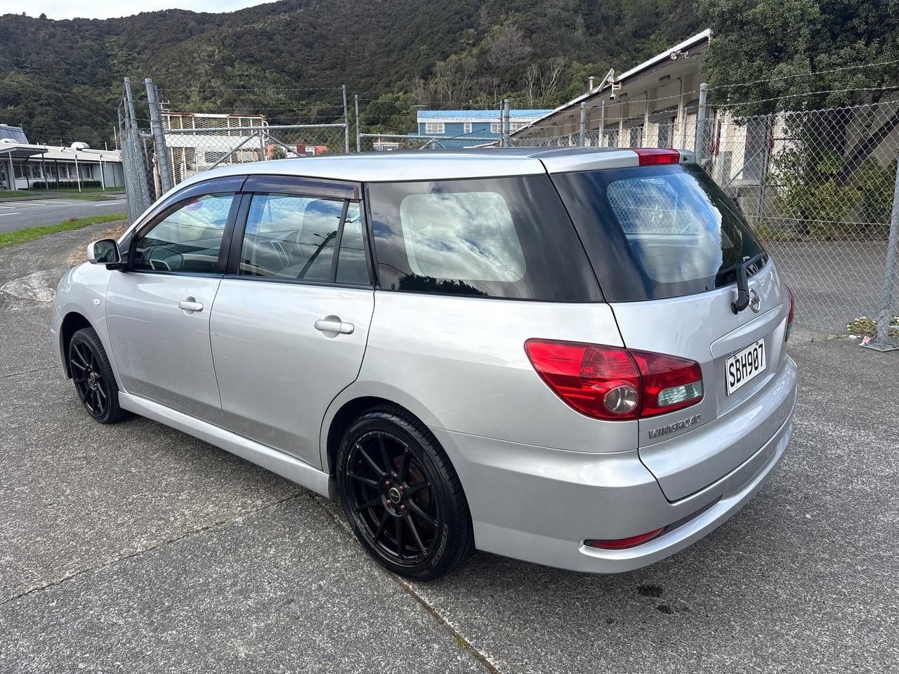 Vehicle image 3