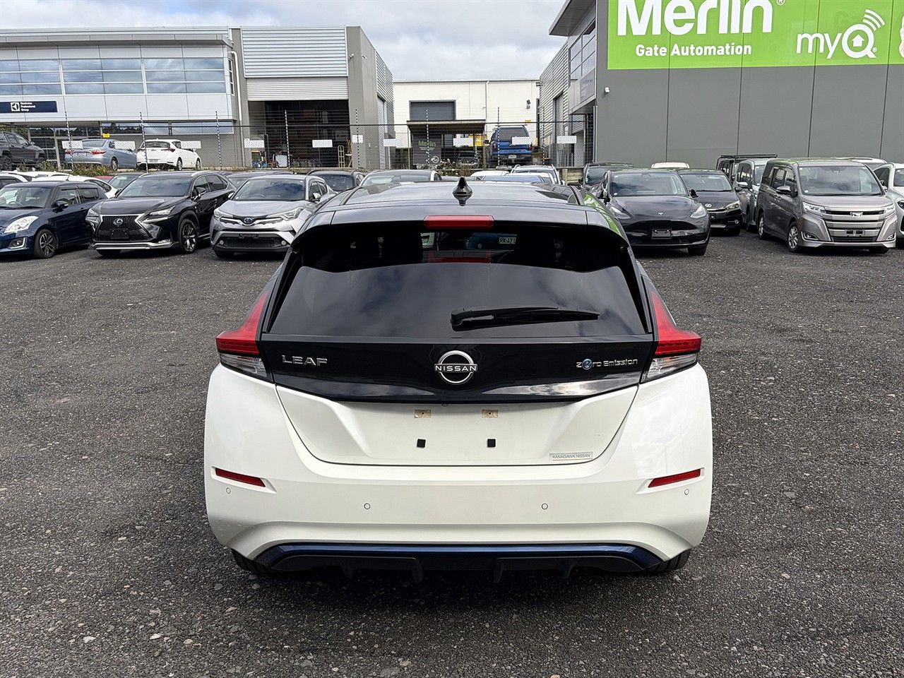 Vehicle image 5