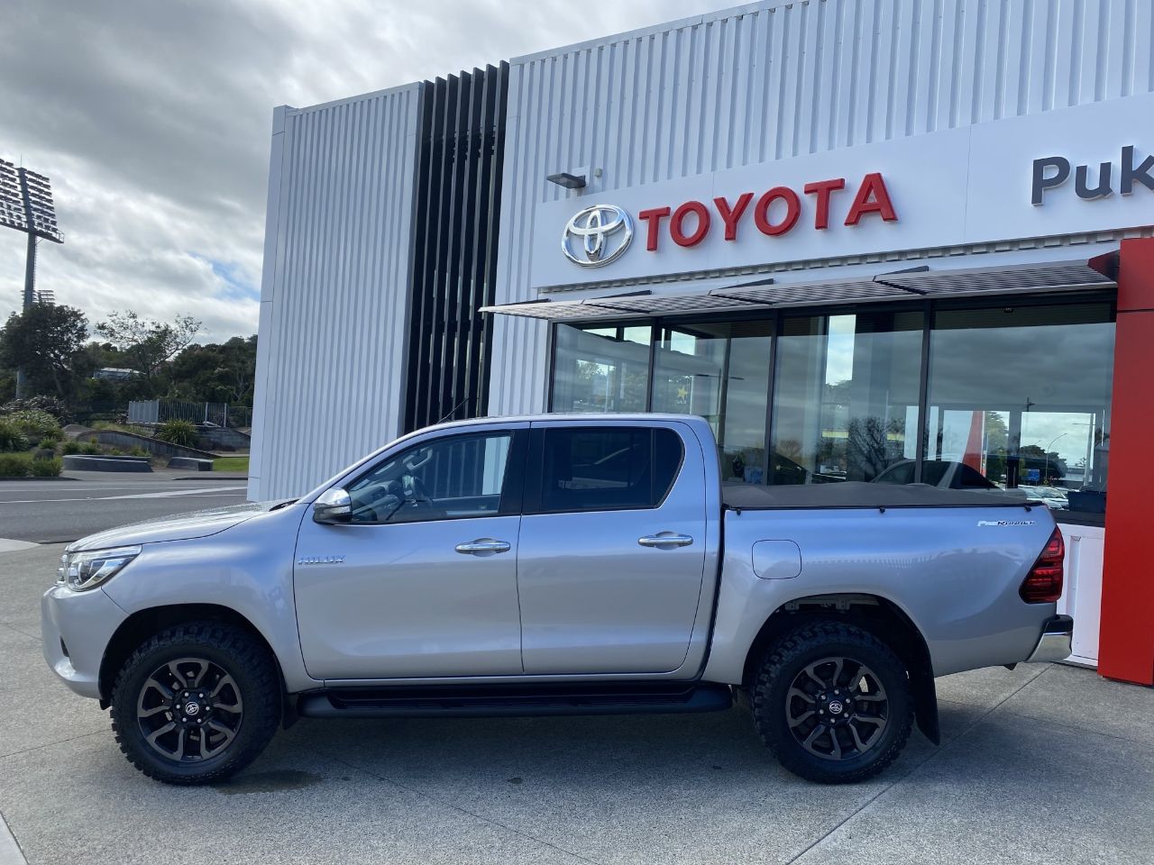 Vehicle image 2