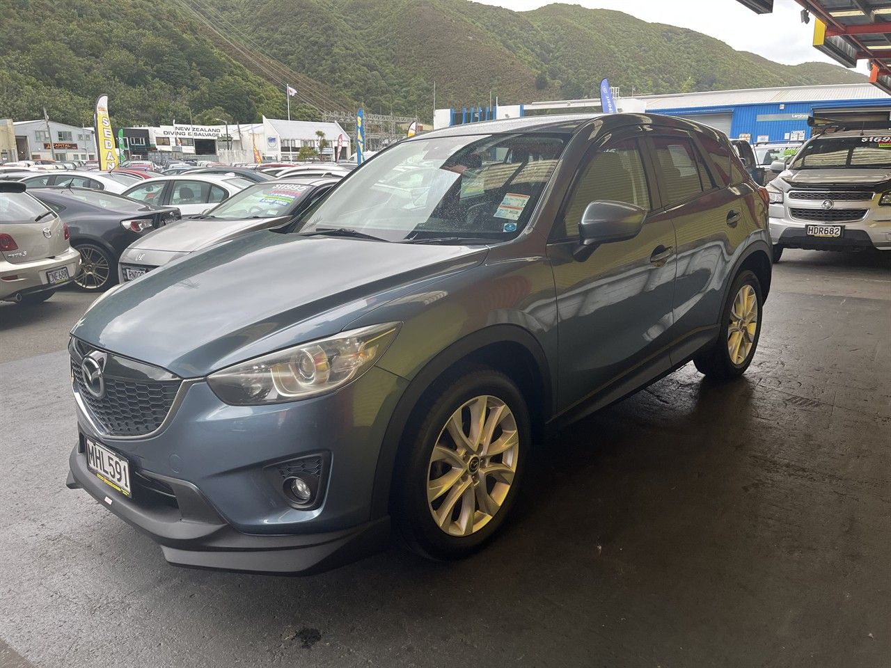 Vehicle image 3