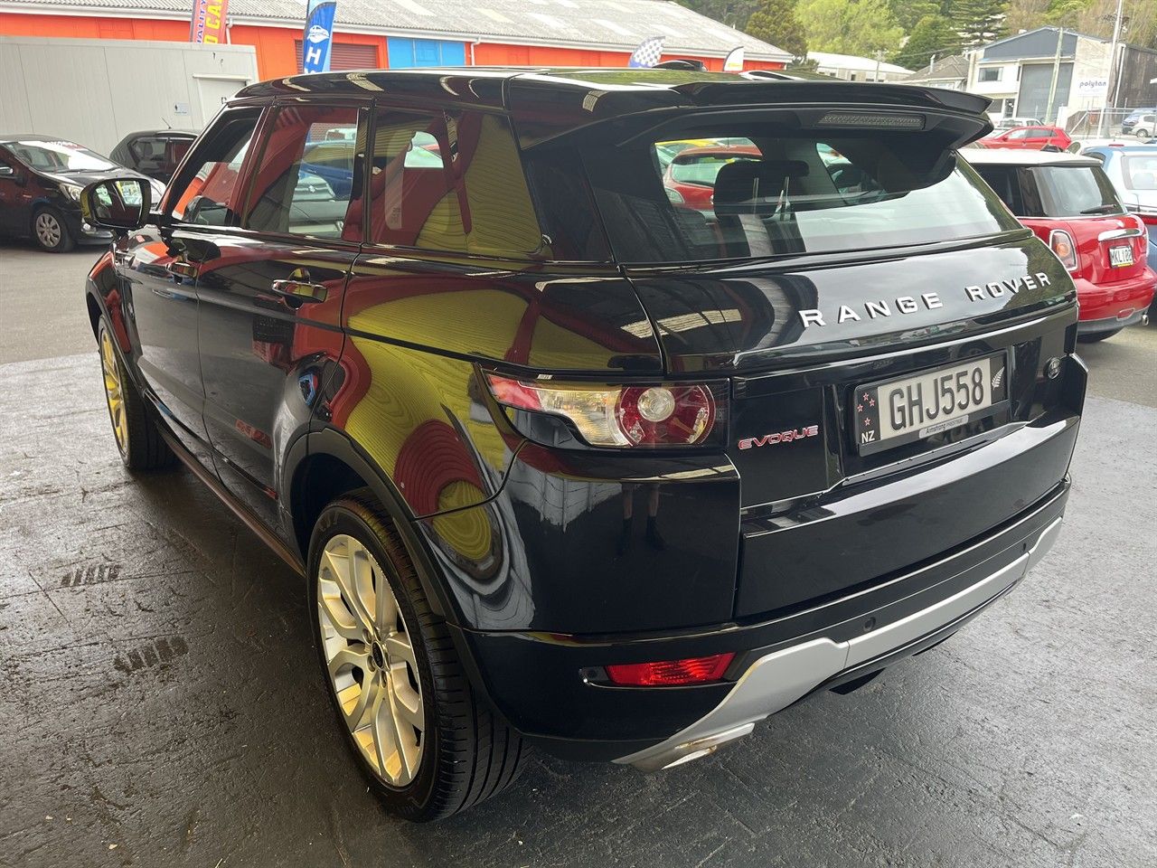 Vehicle image 4