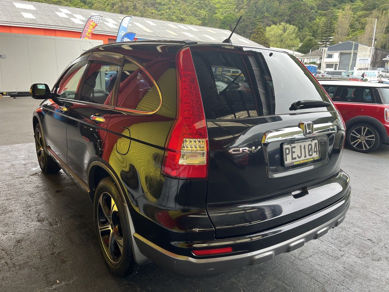 Vehicle image 4