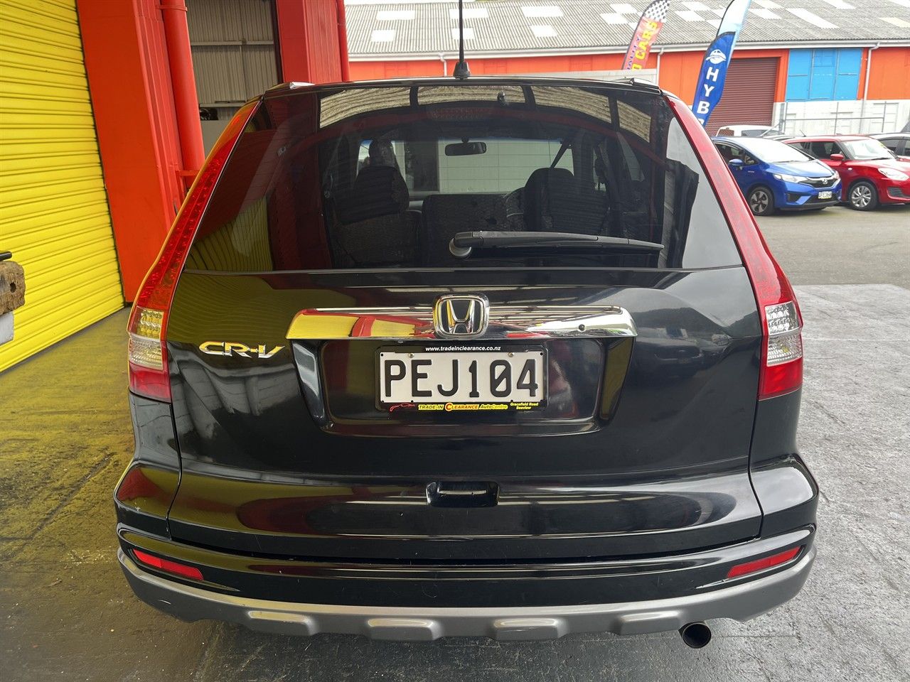 Vehicle image 5