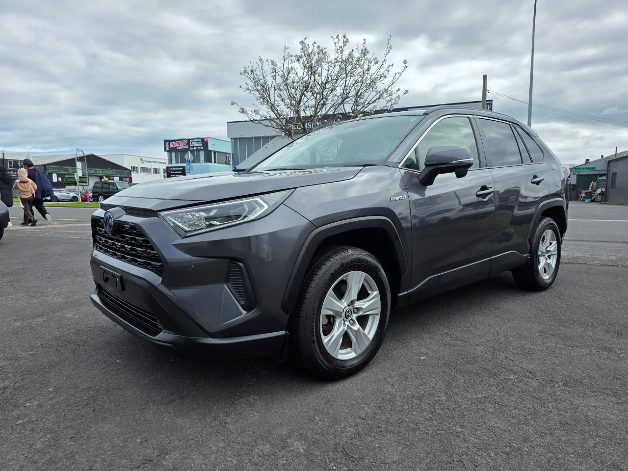 Vehicle image 4