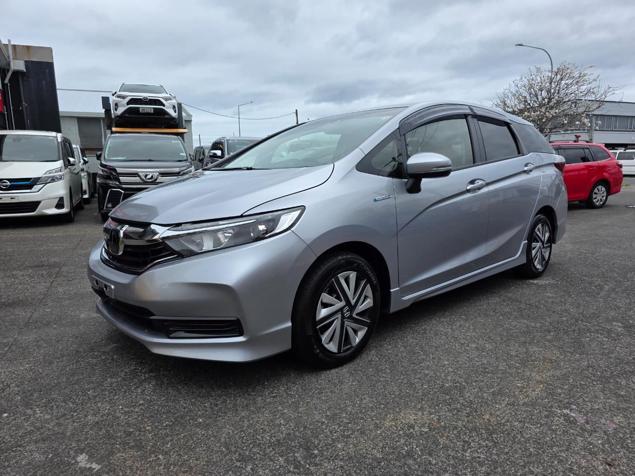 Vehicle image 4