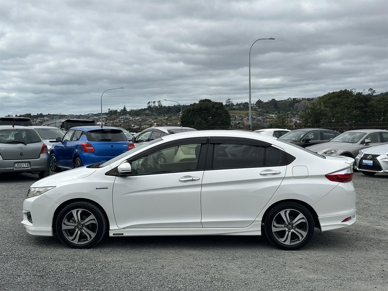Vehicle image 4