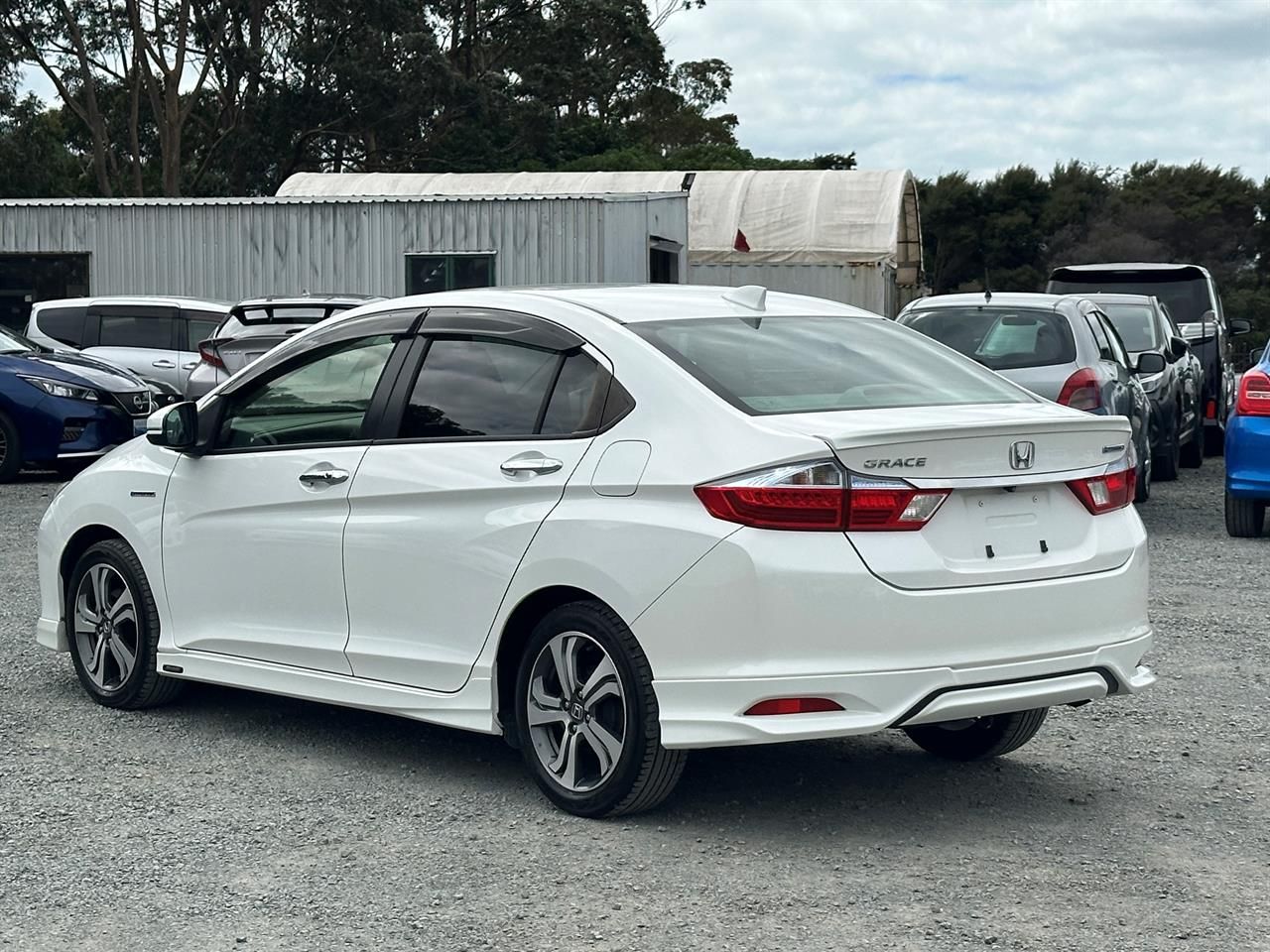 Vehicle image 5