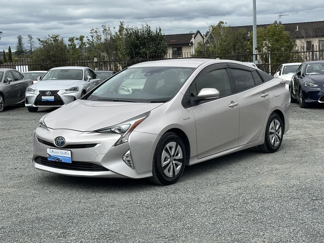 Vehicle image 3