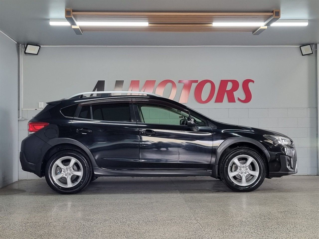 Vehicle image 5