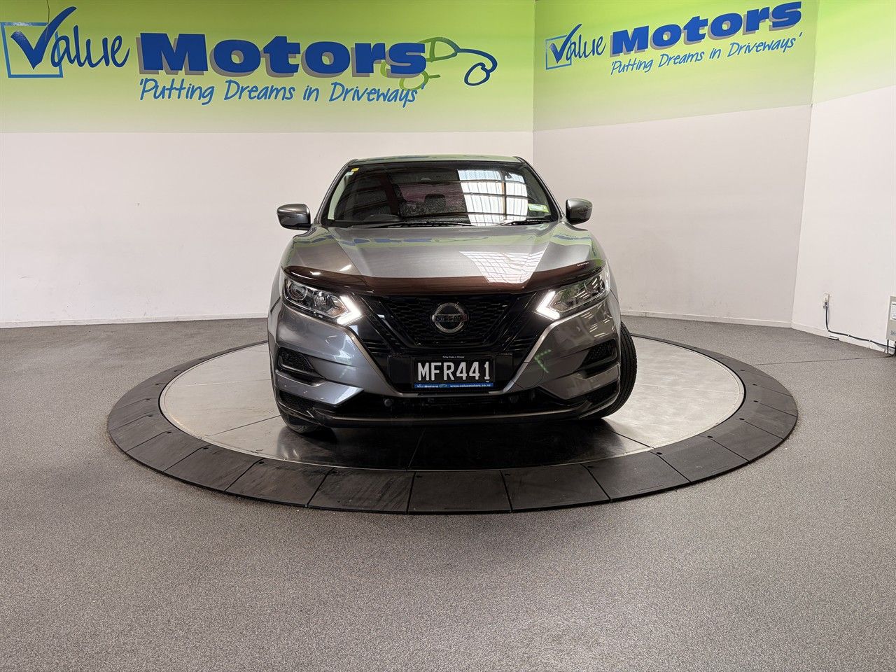 Vehicle image 2
