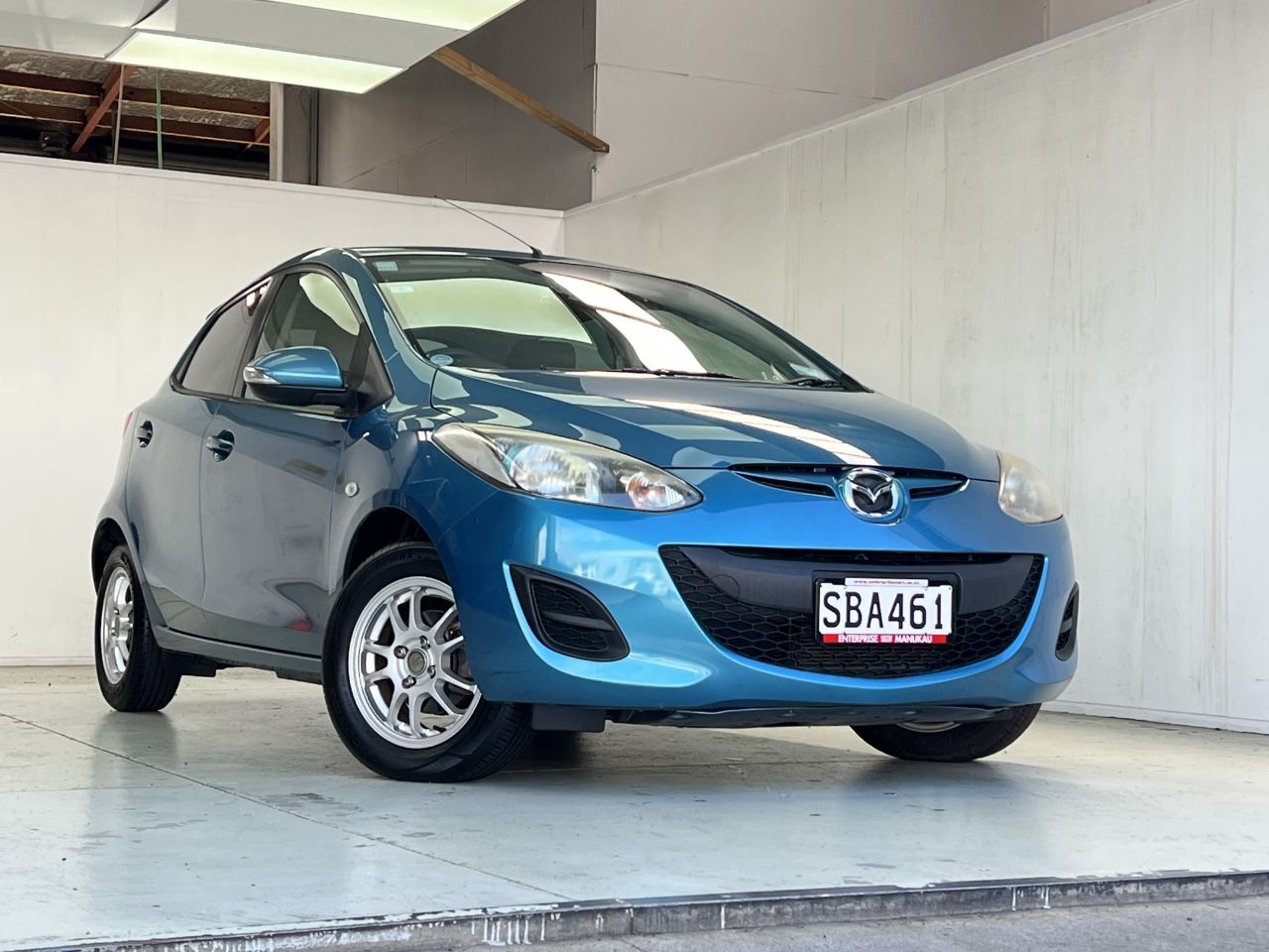 Vehicle image 3