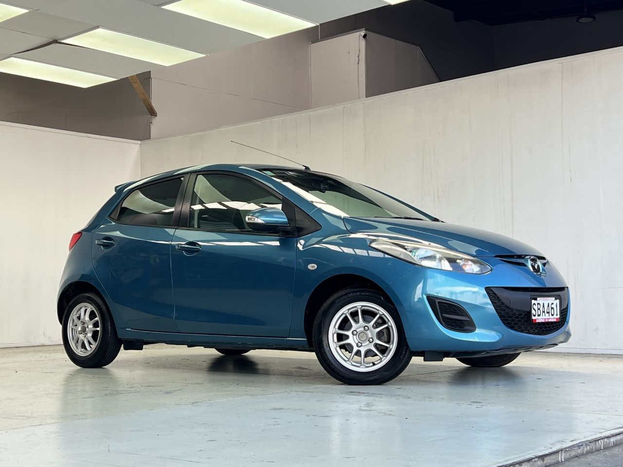 Vehicle image 4