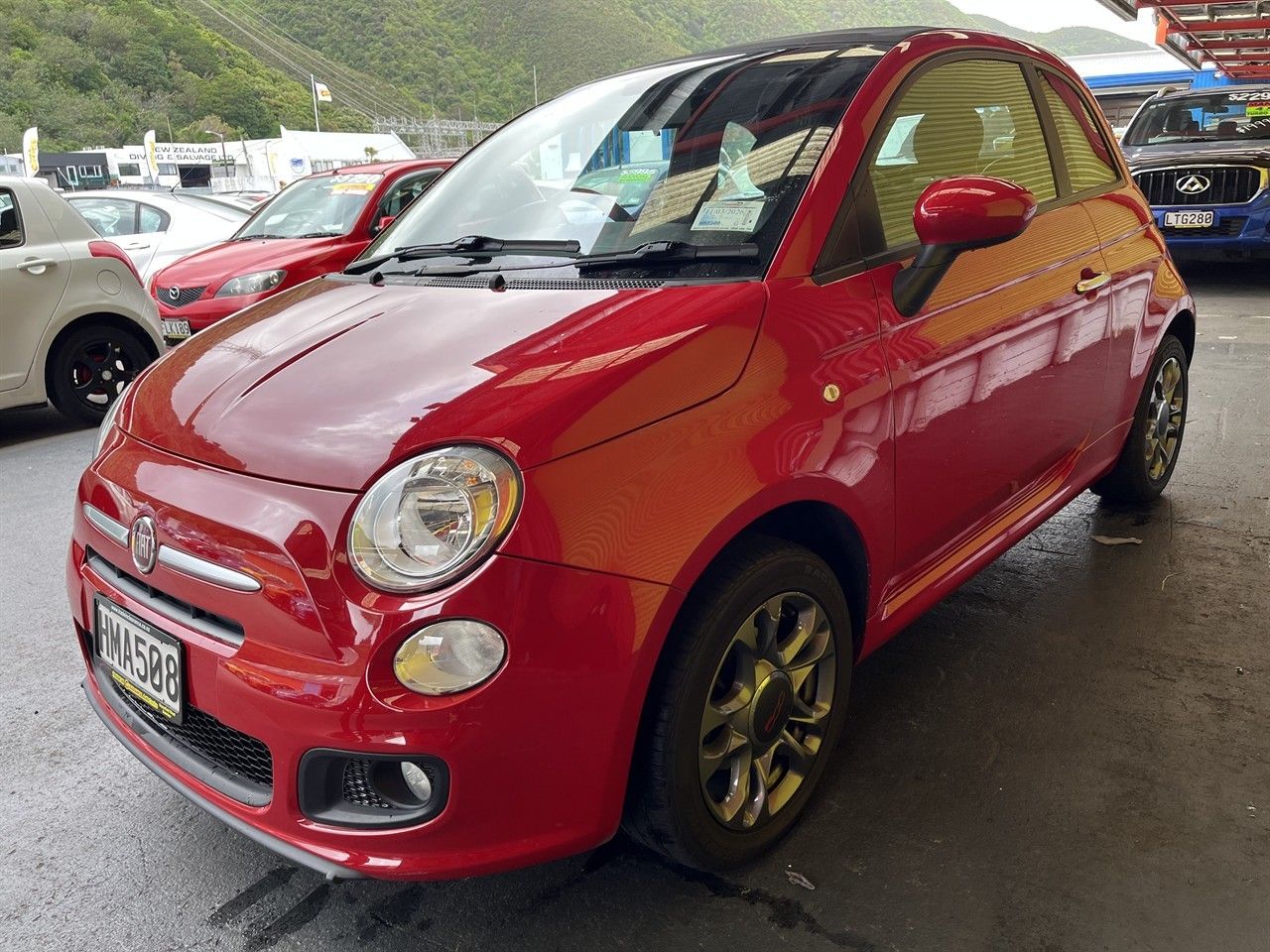 Vehicle image 4